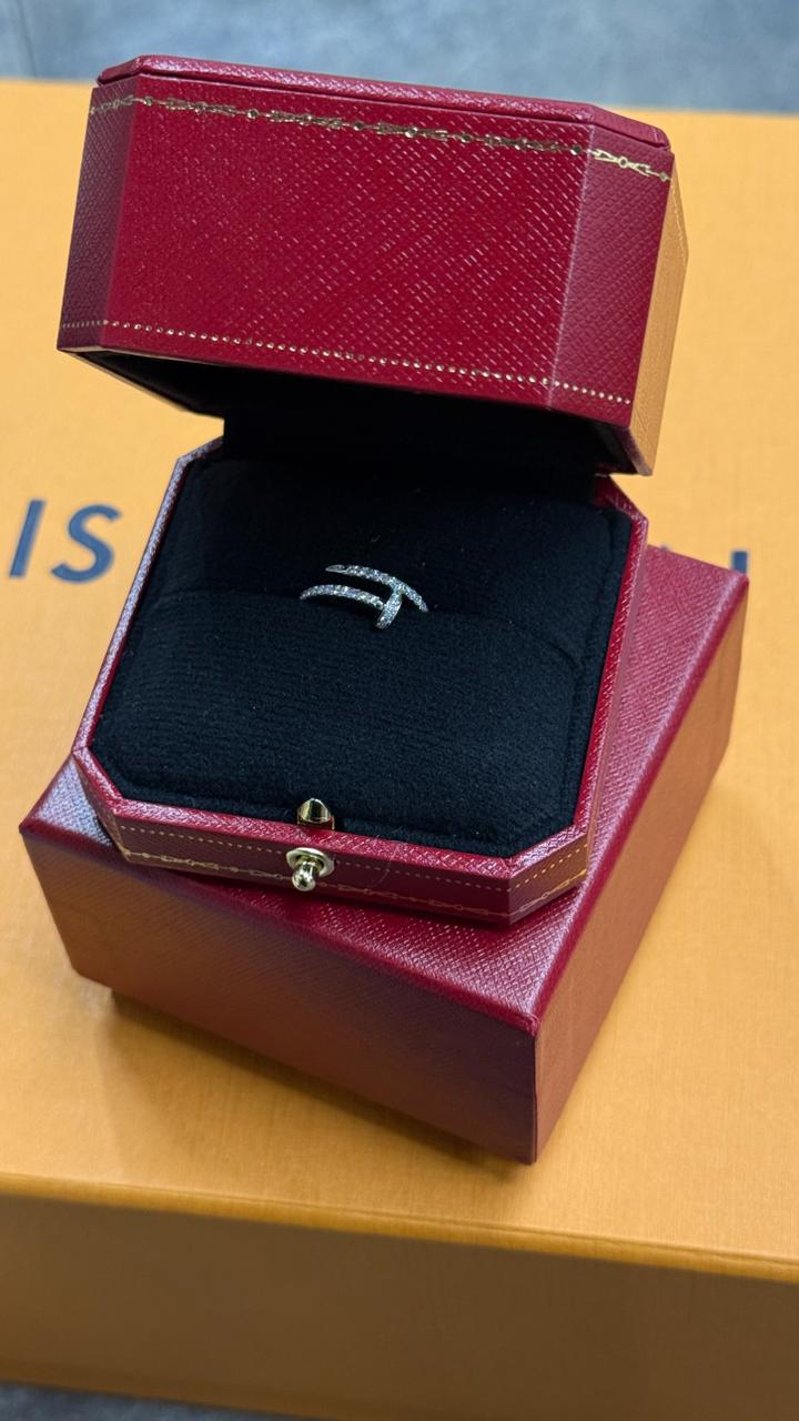 Cartier Juste un Clou — Кольцо с бриллиантами
